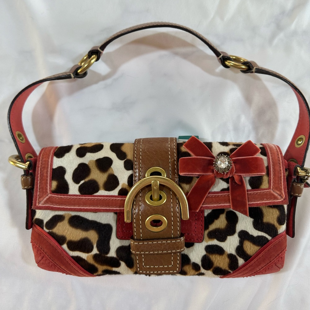 RARE! NEW! Coach vintage Y2K Red Suede Trim &
Ocelot Calf Hair Bag 8A32